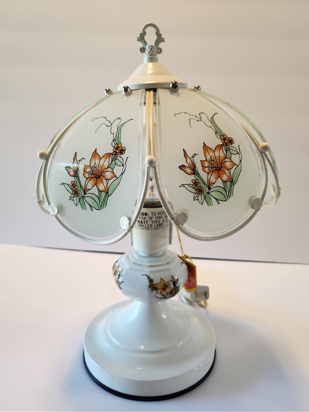 Vintage Floral Glass Table Lamp - White with Orange Flowers